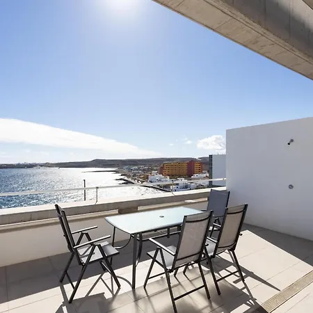 Ek Rodelas Poris Apartamento